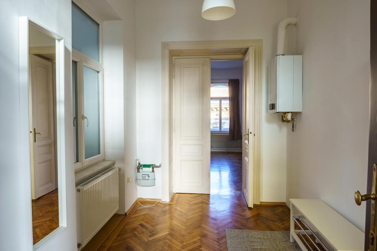 Vienna City Apartments 1060 เวียนนา ภายนอก รูปภาพ