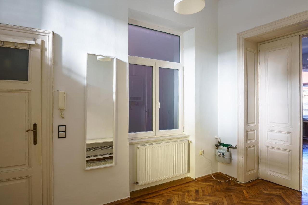Vienna City Apartments 1060 เวียนนา ภายนอก รูปภาพ