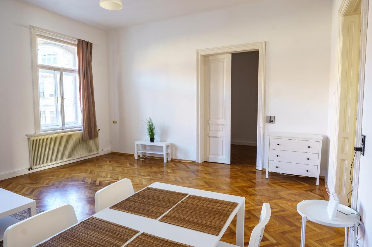 Vienna City Apartments 1060 เวียนนา ภายนอก รูปภาพ