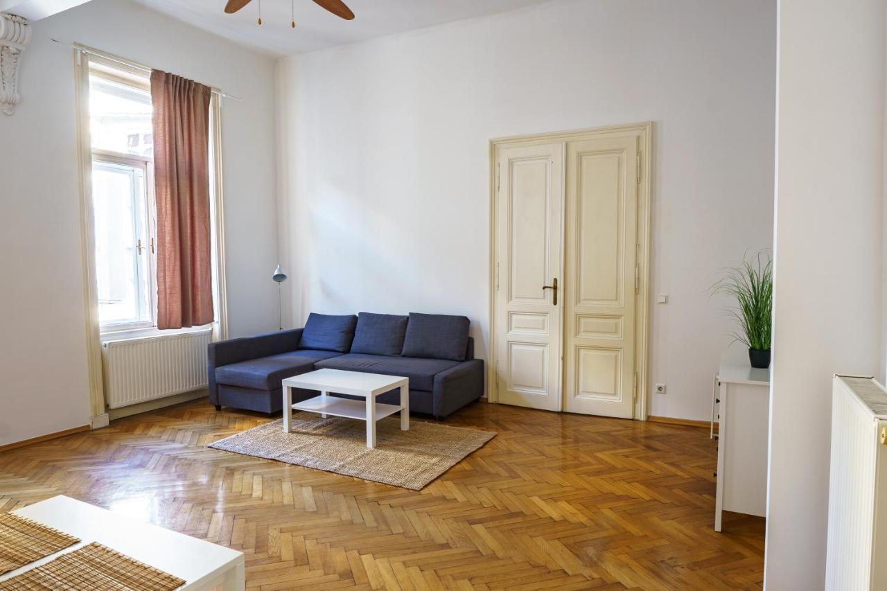 Vienna City Apartments 1060 เวียนนา ภายนอก รูปภาพ