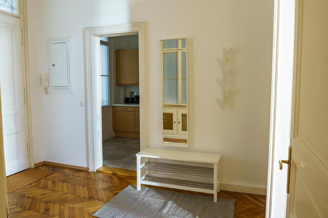 Vienna City Apartments 1060 เวียนนา ภายนอก รูปภาพ