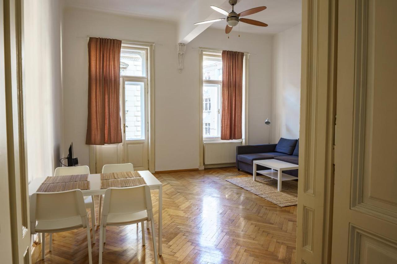 Vienna City Apartments 1060 เวียนนา ภายนอก รูปภาพ